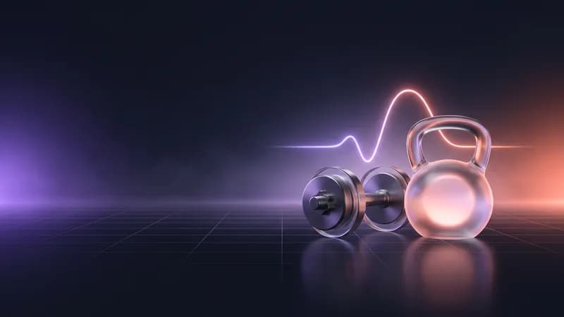 Haltere e kettlebell de vidro e metal, com uma linha de batimento cardíaco em luz por cima.